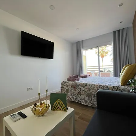 Estudio Turistico Bythesea Апартаменты Фуэнхирола
