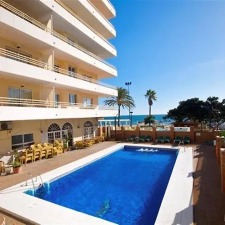 Estudio Turistico Bythesea Фуэнхирола
